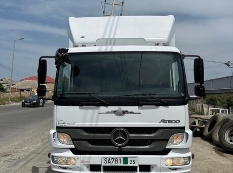 Mercedes Atego 818 2013