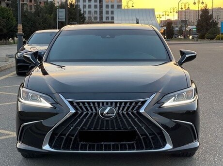 Lexus ES 300h 2022