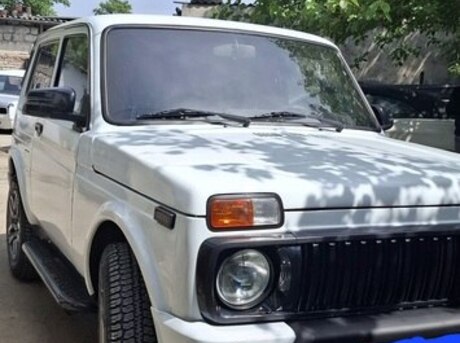 LADA (VAZ) Niva 2002