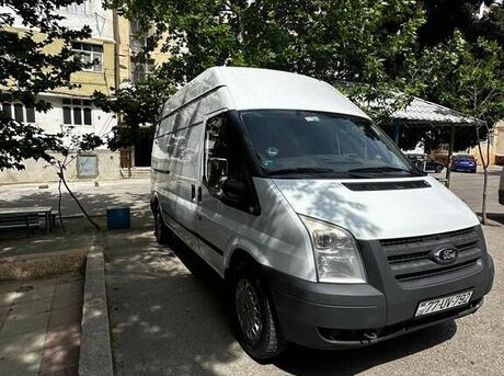 Ford Transit 2010