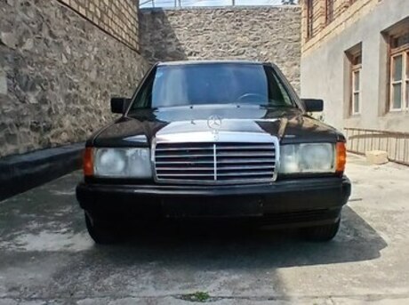 Mercedes 190 1990