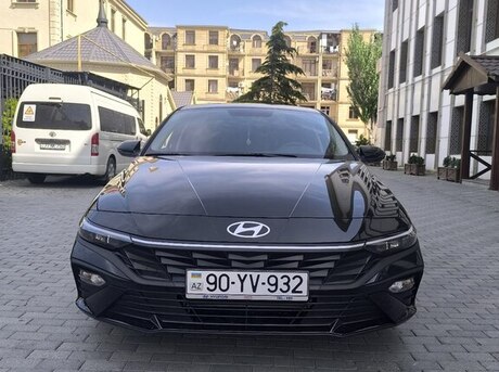 Hyundai Elantra 2024