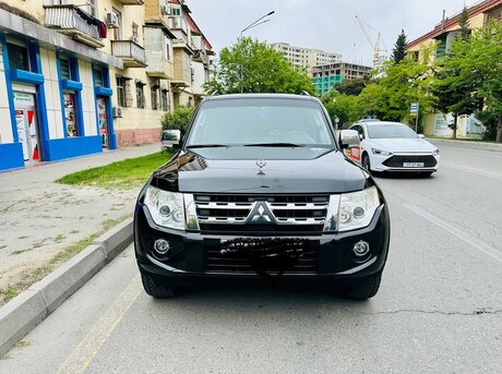 Mitsubishi Pajero 2013