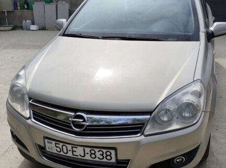 Opel Astra 2007