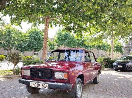 LADA (VAZ) 2107 2000