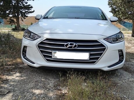 Hyundai Avante 2016