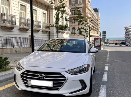 Hyundai Elantra 2016