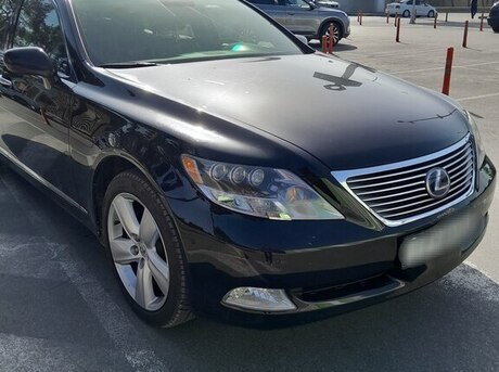 Lexus  2008