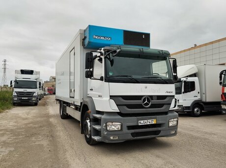 Mercedes Axor 1833 2012