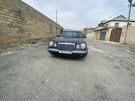 Mercedes E 240 1999