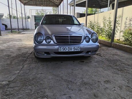 Mercedes E 270 2001