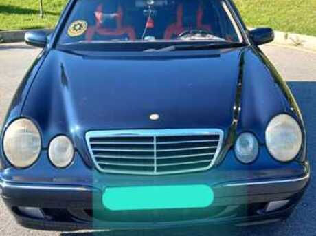 Mercedes E 220 d 2000