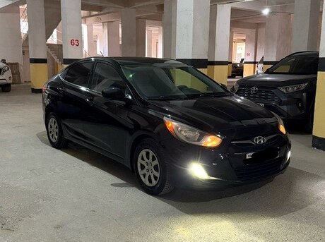 Hyundai Accent 2013