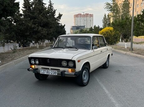 LADA (VAZ) 2106 1988