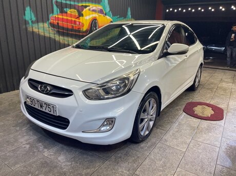 Hyundai Accent 2011