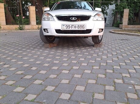 LADA (VAZ) Priora 2013