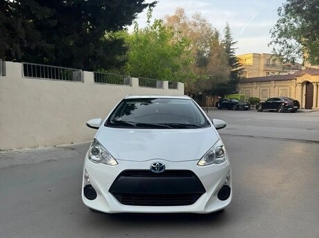 Toyota Aqua 2016