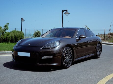 Porsche Panamera Turbo S