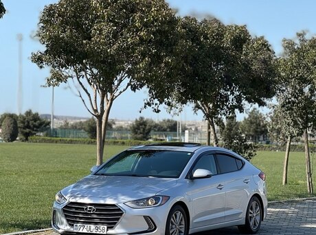 Hyundai Elantra 2017
