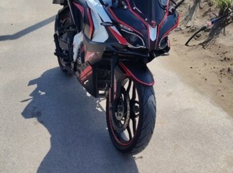 Bajaj Pulsar RS 200 2022