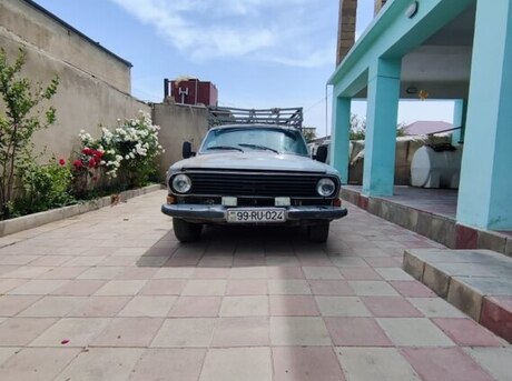 GAZ 24 1990