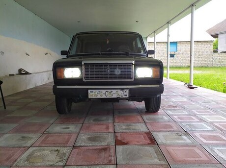 LADA (VAZ) 2107 2010