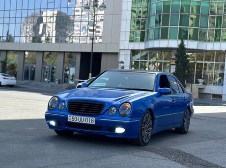 Mercedes E 220 d 2001