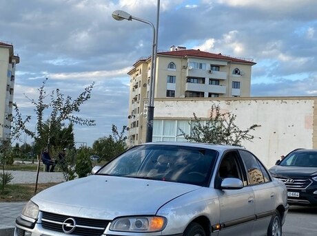 Opel Omega 1998