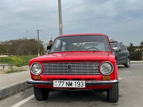 LADA (VAZ) 21011 1983