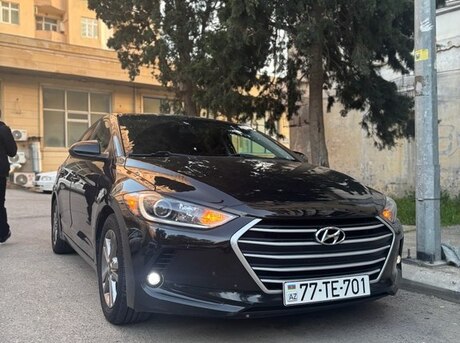 Hyundai Elantra 2017