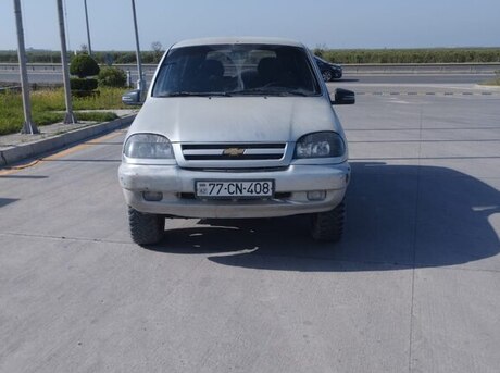 Chevrolet Niva 2003