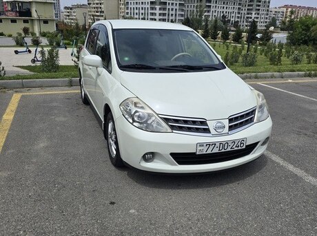 Nissan Tiida 2012