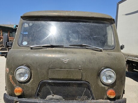 UAZ 452