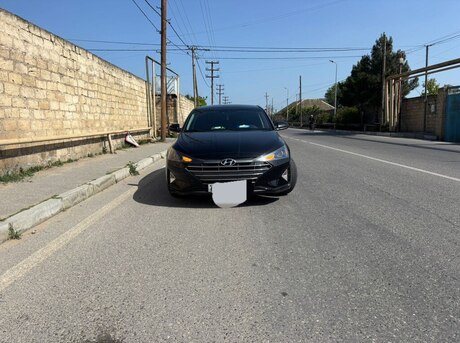 Hyundai Elantra 2020