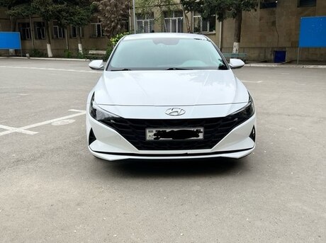 Hyundai Elantra 2021