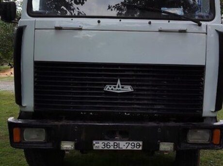 MAZ 642208
