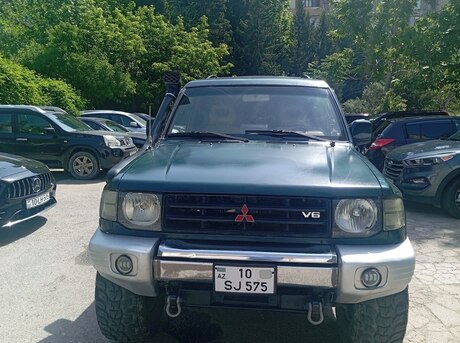 Mitsubishi Pajero 1999