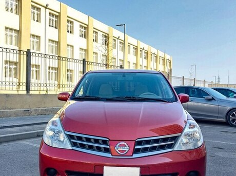 Nissan Tiida 2012