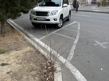 Toyota Land Cruiser Prado 2012