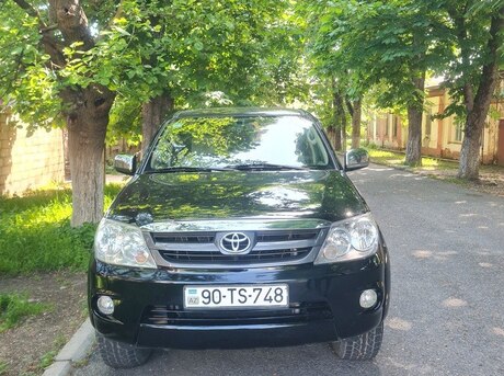 Toyota Fortuner 2006