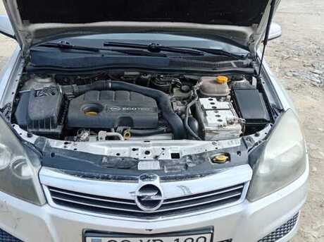 Opel Astra 2007