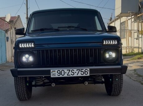 LADA (VAZ) Niva 2015