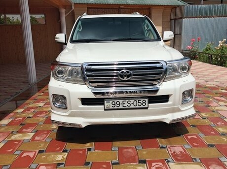 Toyota Land Cruiser 2011