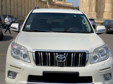 Toyota Land Cruiser Prado 2013