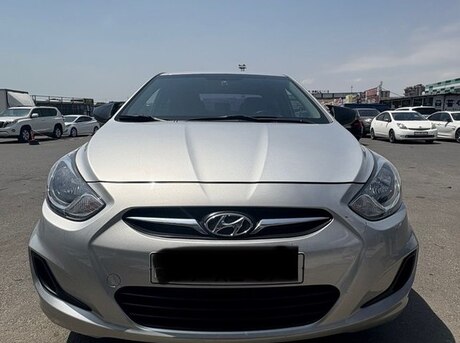 Hyundai Accent 2012