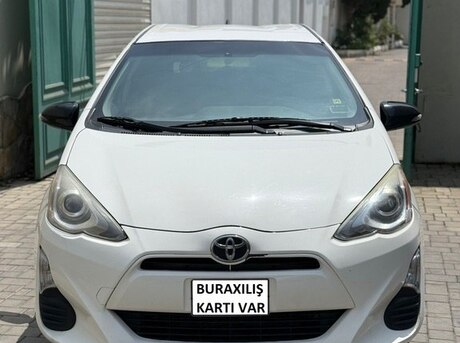 Toyota Prius C 2017