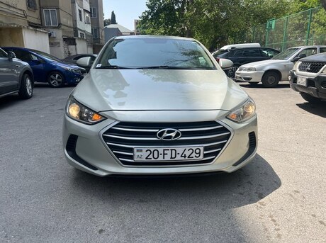 Hyundai Elantra 2017