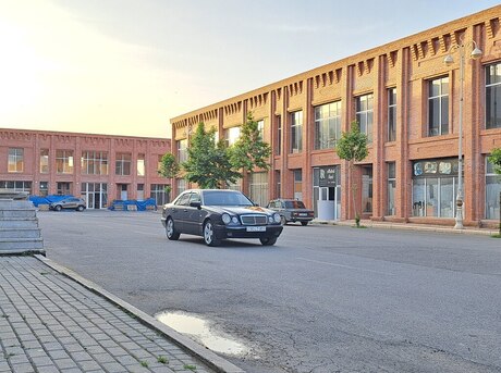 Mercedes E 240 1998