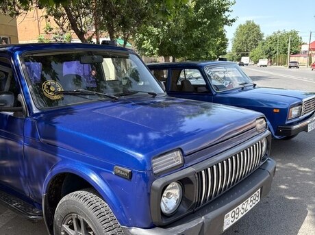 LADA (VAZ) Niva 2015