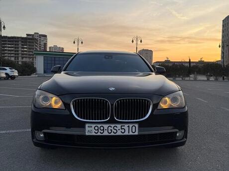 BMW 750 2009